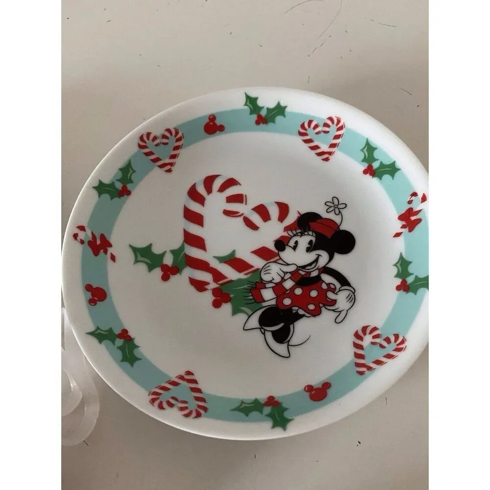 Set Of 4 Disney Mickey Minnie Goofy Pluto Christmas Holiday Appetizer Plates NEW